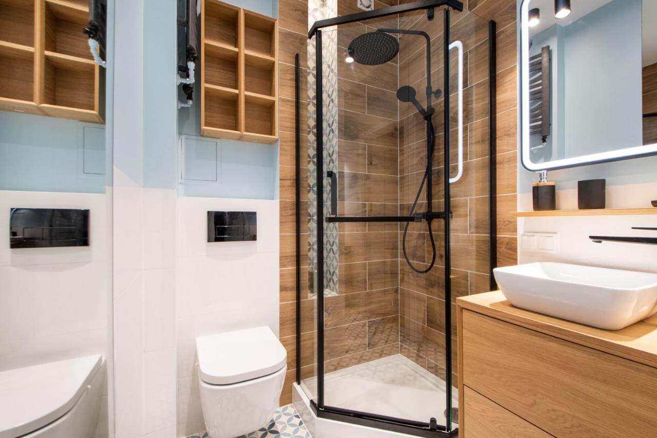 King Apart Dickensa Apartment Варшава Екстериор снимка
